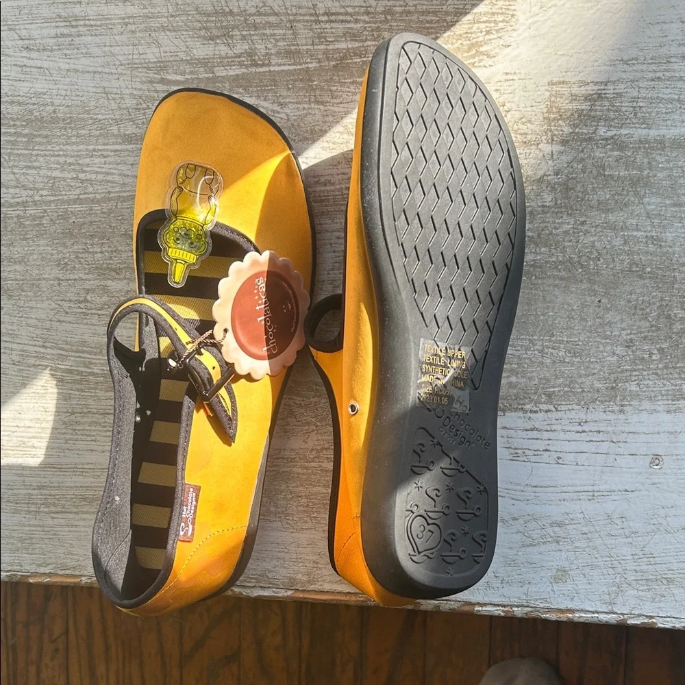 Chocolaticas Women’s Yellow Mary Jane Flats